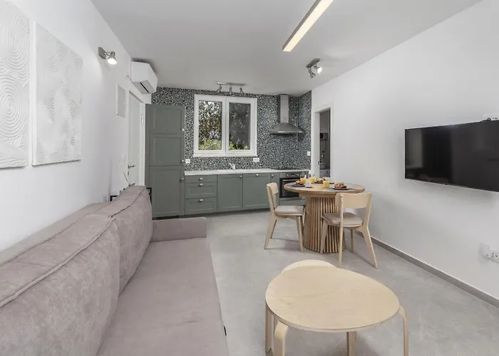 Apartmán White And *