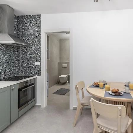 White And Appartamento Malinska